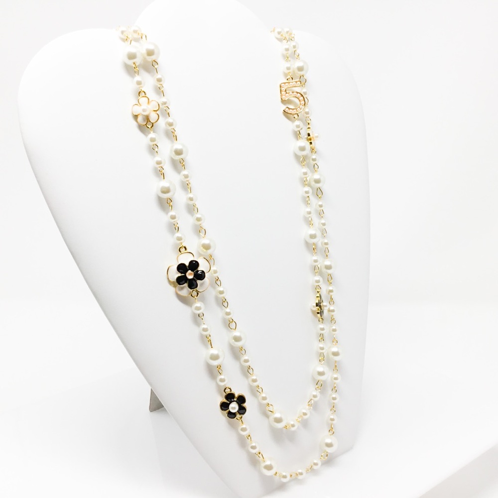 5 Series - LeRue Necklace - Picture 9 of 14